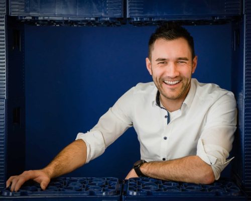 newgen AG - Frederik Fahnenbrauck
